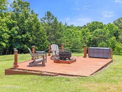 Welcome to your perfect country retreat! Perched atop a hill - photo 11