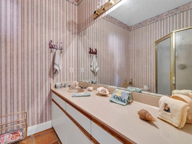 Discover this charming 4 bedroom/ 3.5 bath Florida beach-style - photo 19