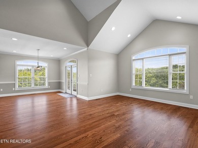 Welcome to your perfect country retreat! Perched atop a hill - photo 22