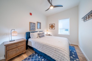 Experience the lifestyle of this trendy, vibrant beach community - photo 27