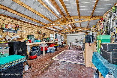 Charming 2-bedroom, 1-bath cottage in the highly sought-after - photo 30