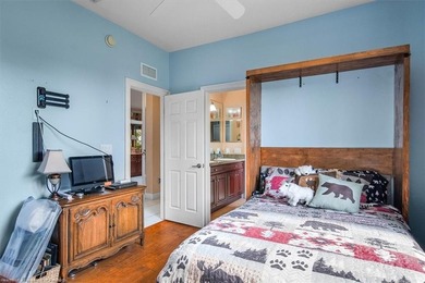 BEAUTIFUL GOLF COURSE HOME in The Country Club of Sebring. This - photo 34