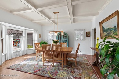 Timeless craftsmanship meets modern luxury at this exceptional - photo 8