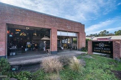 Experience the lifestyle of this trendy, vibrant beach community - photo 41