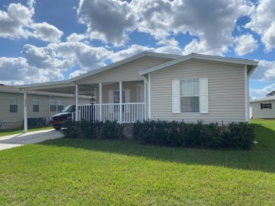 Lake Home For Sale in Zephyrhills, Florida