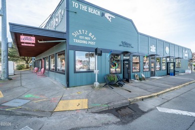 Experience the lifestyle of this trendy, vibrant beach community - photo 42