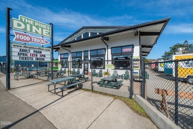 Experience the lifestyle of this trendy, vibrant beach community - photo 44