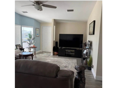 **OPEN HOUSE WEDNESDAY, JULY 29th 11AM TO 2PM**Three months base - photo 6