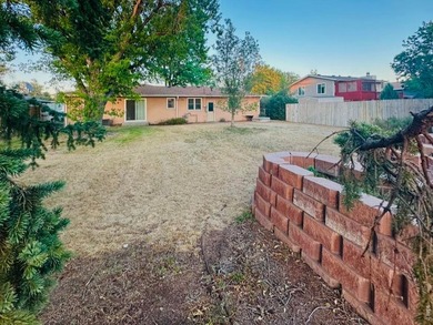 This home has a lovely floor plan and wide open spaces! Big - photo 3
