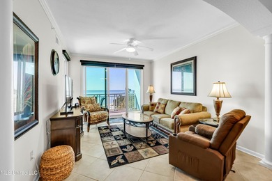 Beautifully furnished coastal condo with stunning views and - photo 17