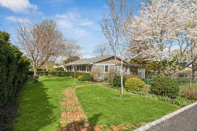 Set on over a quarter of an acre, this beautifully updated ranch - photo 21