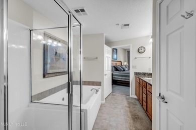 Beautifully furnished coastal condo with stunning views and - photo 26