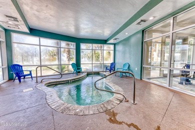 Beautifully furnished coastal condo with stunning views and - photo 34