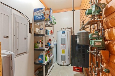 Experience authentic *up north* with this furnished 3-bedroom - photo 34