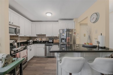 Elevate your lifestyle in this sleek 2 bed, 2 bath condominium - photo 9