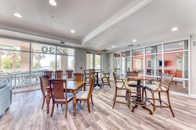 Beautifully furnished coastal condo with stunning views and - photo 43