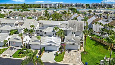 Rarely available 4-bedroom, 3-bath townhouse in Jupiter Harbour - photo 6