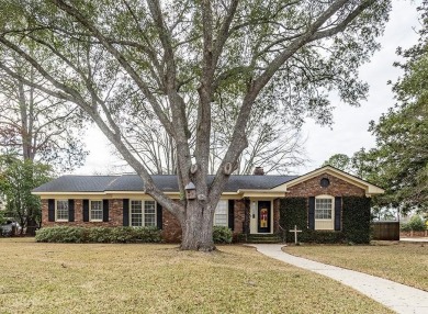 Lake Home For Sale in Albany, Georgia