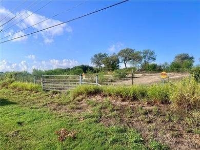 Discover a rare opportunity to own a combined 10 acres of land - photo 4