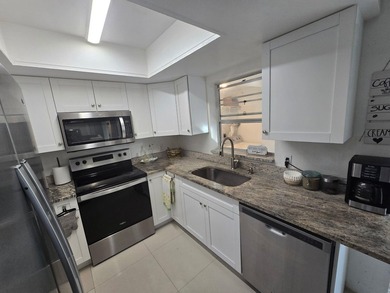 Don't miss the grand opportunity to own a cozy 2-bedroom 1 - photo 5