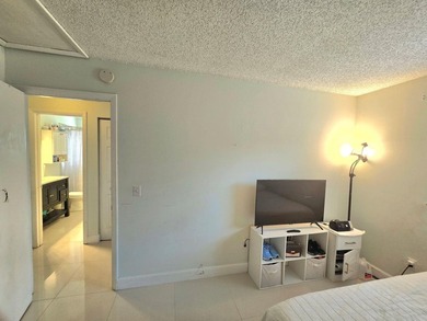 Don't miss the grand opportunity to own a cozy 2-bedroom 1 - photo 6