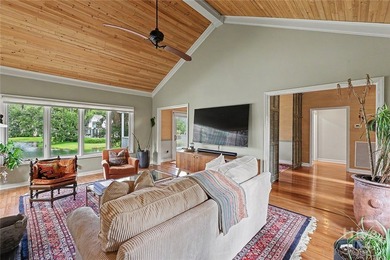 Welcome to *The Tree House* - a truly one-of-a-kind home nestled - photo 12