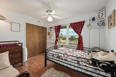 Custom 4 bedroom 3 bath home surrounded by towering trees - photo 21