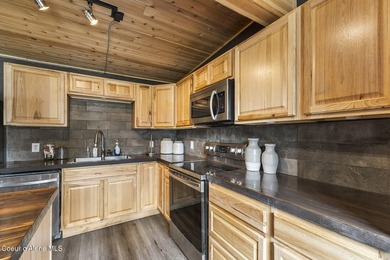 Make Memories year-round at this beautiful Priest Lake retreat - - photo 10