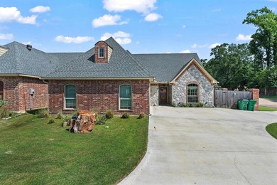 Step into a home where custom craftsmanship, exceptional storage - photo 3