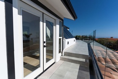 This newly renovated home with breathtaking 180-degree ocean - photo 34