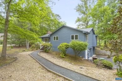 Lake Home For Sale in Palmyra, Virginia