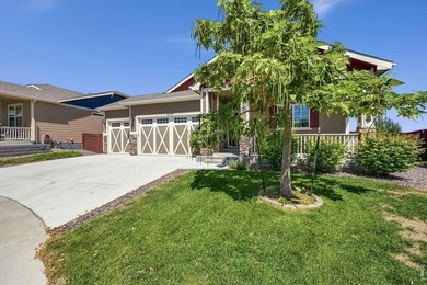 Welcome home to this beautifully appointed 5-bedroom, 3-bath - photo 2