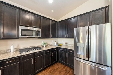 Welcome home to this beautifully appointed 5-bedroom, 3-bath - photo 10