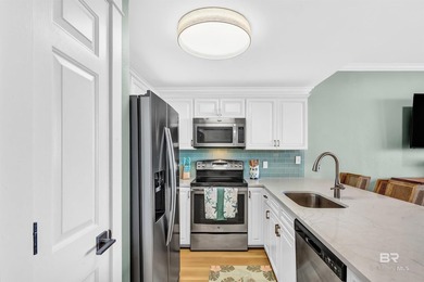 Beautifully renovated Gulf-front 1BR/1.5BA condo in Catalina - photo 14