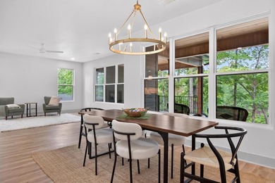 (SEE AGENT REMARKS)Recently completed ready for move-in! What a - photo 17