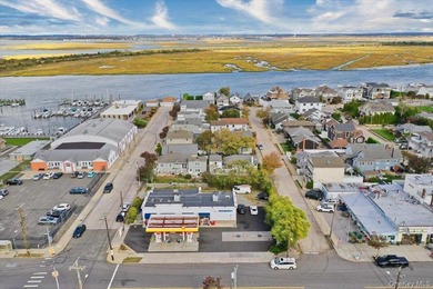 Incredible opportunity to own a completely updated Shell-branded - photo 21