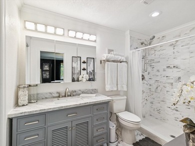 Welcome to an exquisite 2-bedroom, 1.5-bath townhome nestled in - photo 22