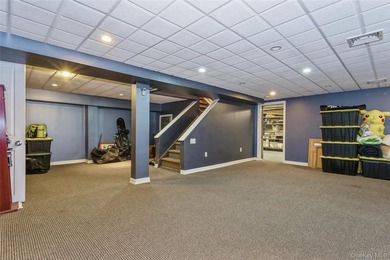 Spectacular Waterfront Luxury Estate in Lido Beach Nestled in - photo 27