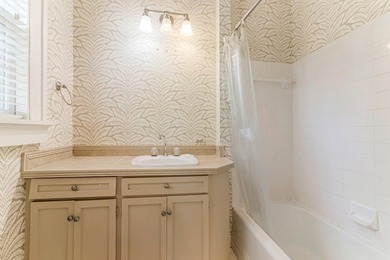 Classic architecture. Refined living. An exceptional setting - photo 27
