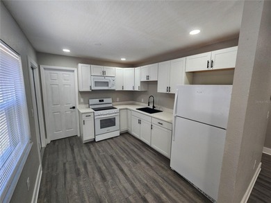 8 Unit Duplex portfolio in South Bradenton. There are a total of - photo 29