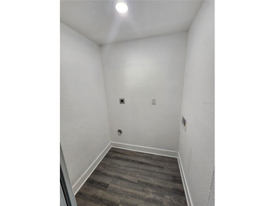 8 Unit Duplex portfolio in South Bradenton. There are a total of - photo 34