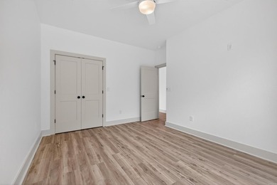 (SEE AGENT REMARKS)Recently completed ready for move-in! What a - photo 39