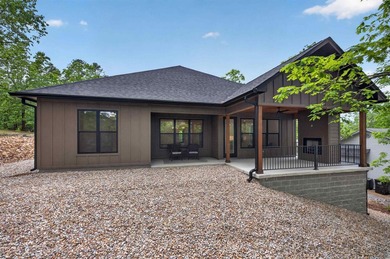 (SEE AGENT REMARKS)Recently completed ready for move-in! What a - photo 46