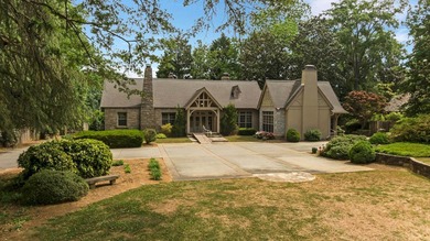 Classic architecture. Refined living. An exceptional setting - photo 46