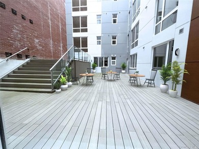 Flushing Prime Location, Brand New Condo. Walking Distance to - photo 15