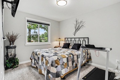 Absolutely pristine contemporary ranch in Belle Brook - photo 18