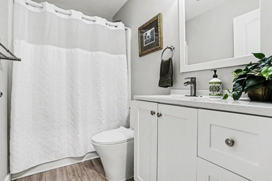 Absolutely pristine contemporary ranch in Belle Brook - photo 20