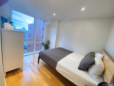 Flushing Prime Location, Brand New Condo. Walking Distance to - photo 25