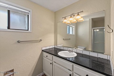 Beautifully updated 4-bedroom, 2.5-bath tri-level home in one of - photo 26