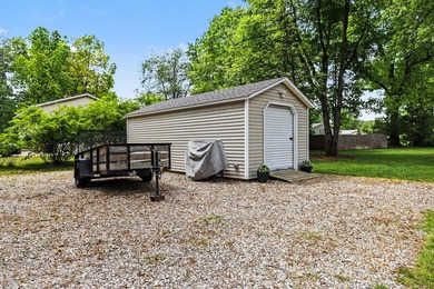 Absolutely pristine contemporary ranch in Belle Brook - photo 33